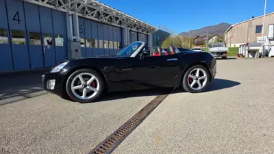 Opel GT 2.0 Turbo — Cabriolet sportif, 264 ch et seulement 65'686 km — Heckansicht