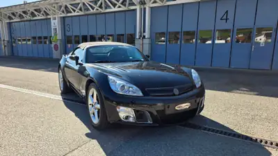 Opel GT 2.0 Turbo — Cabriolet sportif, 264 ch et seulement 65'686 km — Detail
