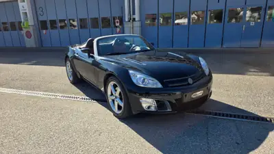 Opel GT 2.0 Turbo — Cabriolet sportif, 264 ch et seulement 65'686 km — Miniatur 9