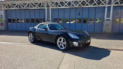 Opel GT 2.0 Turbo — Cabriolet sportif, 264 ch et seulement 65'686 km — Miniatur 15