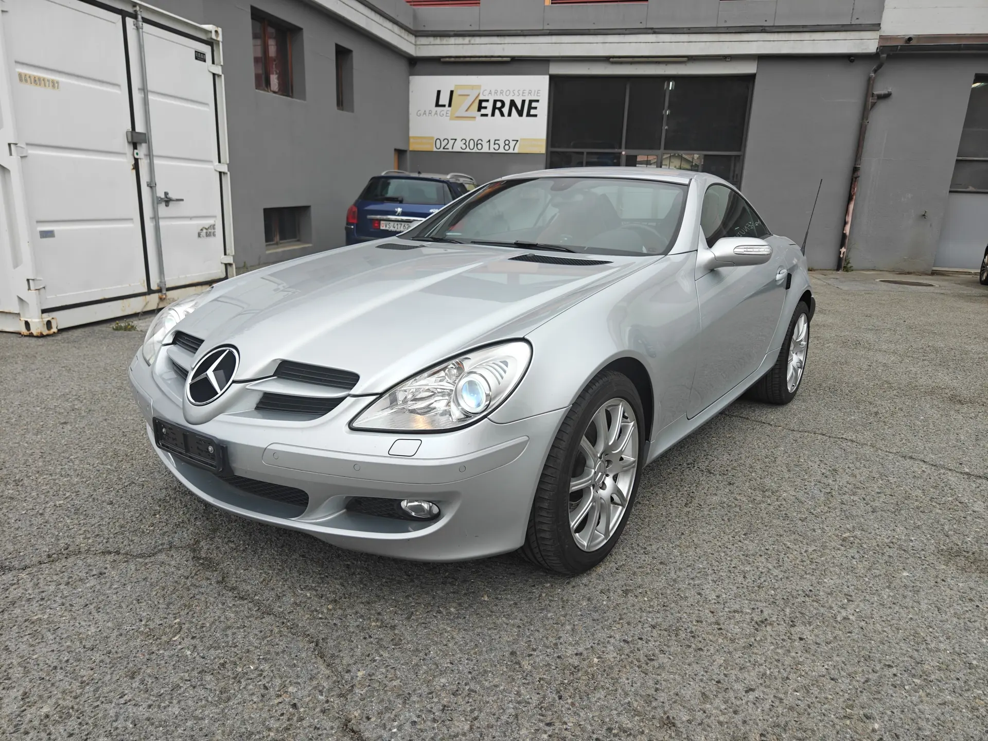 Mercedes-Benz SLK 350 — Cabriolet sportif, 272 ch, entretien à jour