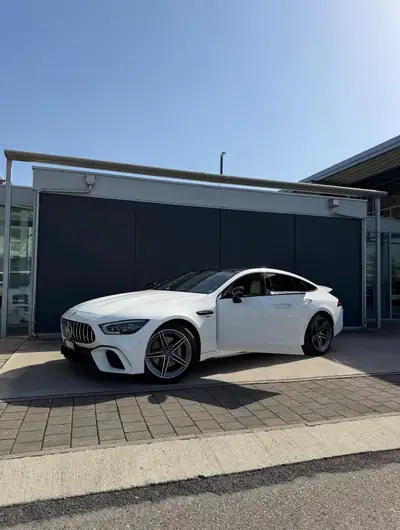 Mercedes-AMG GT 43 4Matic+ — Coupé sportif, freins neufs et révision complète — vista esterna