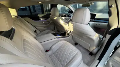 Mercedes-AMG GT 43 4Matic+ — Coupé sportif, freins neufs et révision complète — Miniatura 11