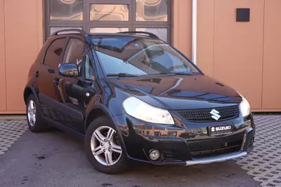 Suzuki SX4 1.6 16V GL Top 4WD — SUV polyvalent, transmission automatique, sans sinistre — vue extérieure