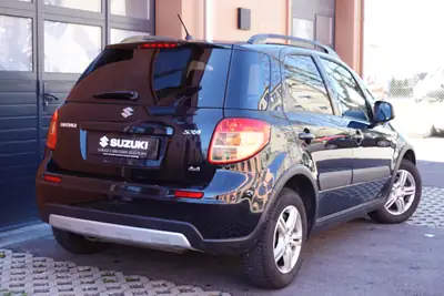 Suzuki SX4 1.6 16V GL Top 4WD — SUV polyvalent, transmission automatique, sans sinistre — détail