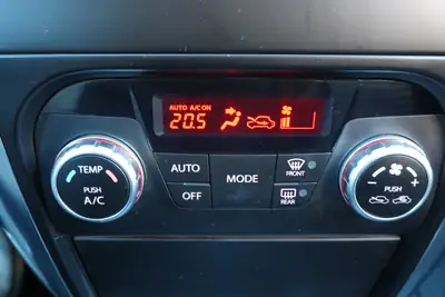 Suzuki SX4 1.6 16V GL Top 4WD — SUV polyvalent, transmission automatique, sans sinistre — Miniature 18