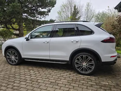 Porsche Cayenne S — SUV haute performance, 420 ch et entretien Porsche certifié — Außenansicht