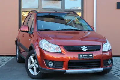 Suzuki SX4 1.6 GL Top — SUV compact automatique, sans accident, services à jour — vue extérieure