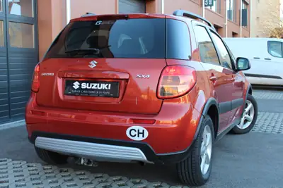 Suzuki SX4 1.6 GL Top — SUV compact automatique, sans accident, services à jour — tableau de bord