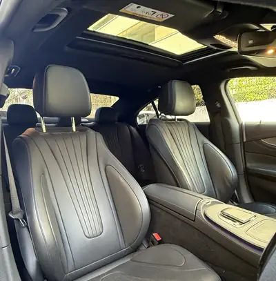 Mercedes-Benz CLS 450 4Matic AMG Line — Berline coupé hybride, 34000 km seulement — Miniature 15