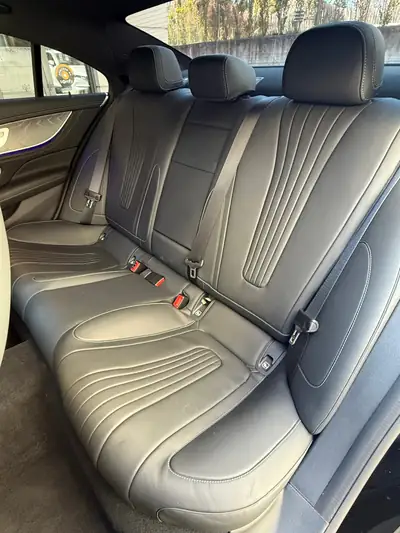Mercedes-Benz CLS 450 4Matic AMG Line — Berline coupé hybride, 34000 km seulement — Miniature 16