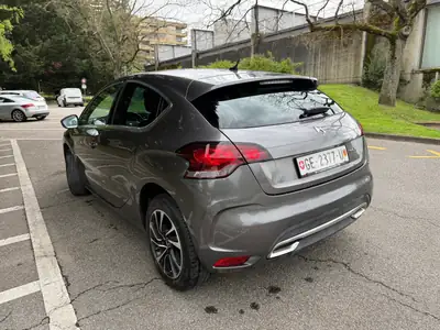 DS 4 1.6 BlueHDi SO Chic — Diesel automatique, 79 000 km, sans sinistre — tableau de bord