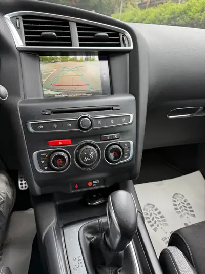 DS 4 1.6 BlueHDi SO Chic — Diesel automatique, 79 000 km, sans sinistre — Miniature 7