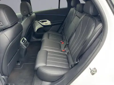Mercedes-Benz GLC 400 4matic — SUV électrique 489 ch, prestations premium — Miniature 10