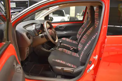 Citroën C1 1.0 VTi Shine — Citycar économique, entretien frais, première main — Miniature 12