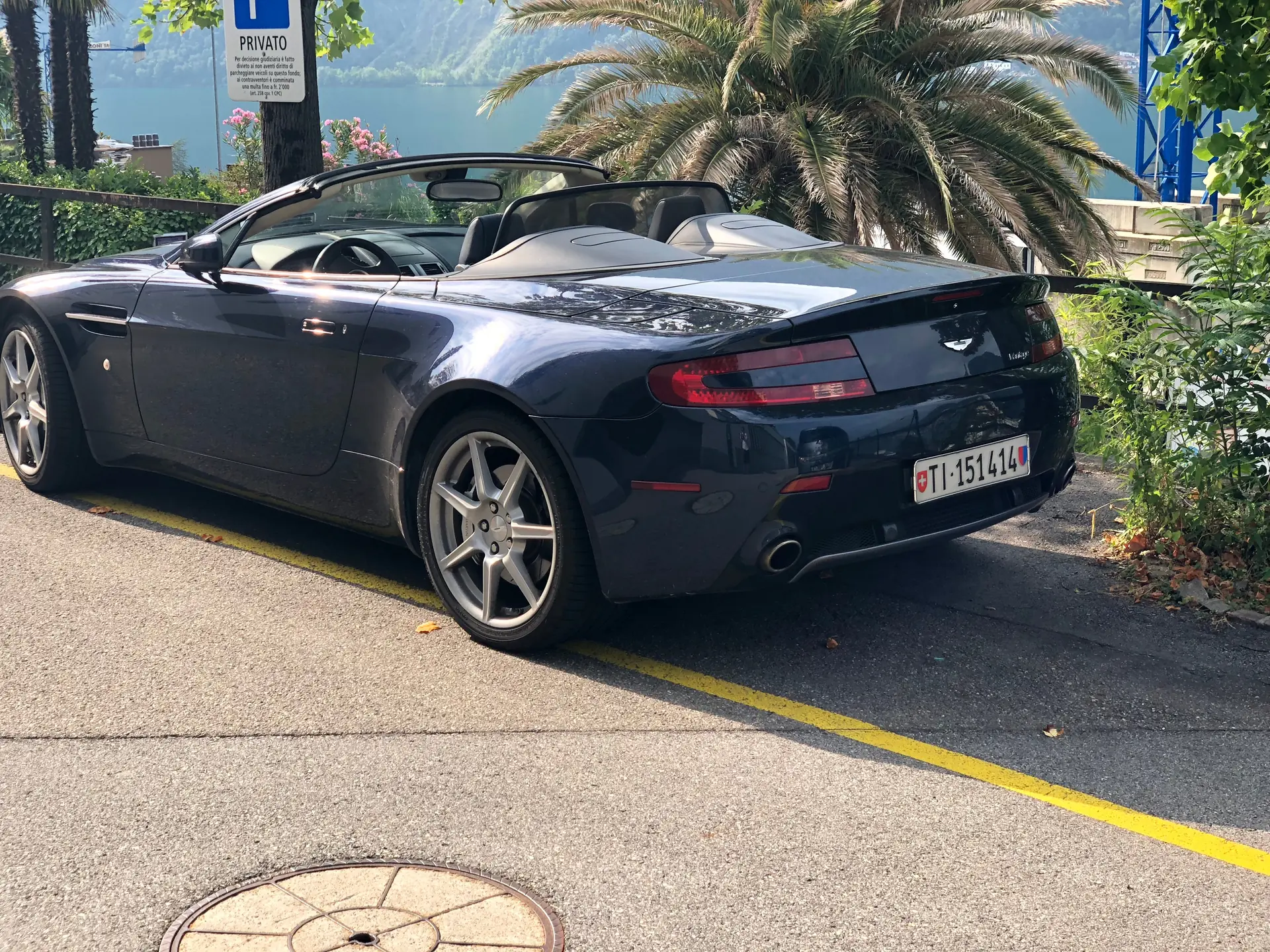 Aston Martin V8 Vantage 2008 occasion Disentis e Lugano — 3