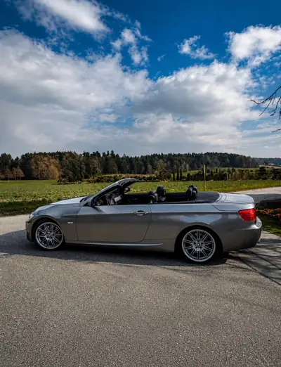 BMW 335i Cabriolet M-Sport — Roadster dynamique, 62'000 km, impeccable — tableau de bord