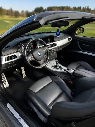 BMW 335i Cabriolet M-Sport — Roadster dynamique, 62'000 km, impeccable — Miniature 7