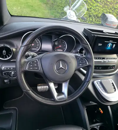 Mercedes-Benz V 300 d — Monospace 7 places premium, 4Matic fiable et spacieux — Miniatura 12