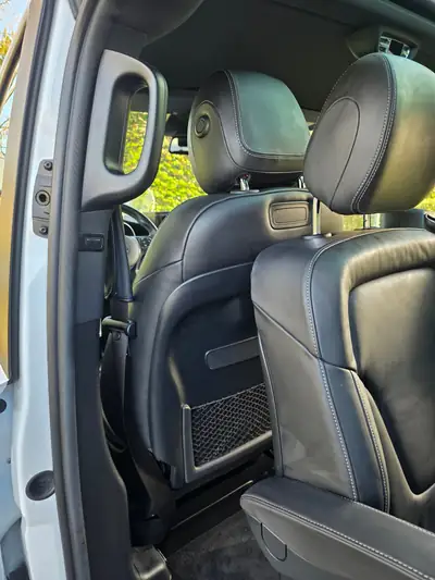 Mercedes-Benz V 300 d — Monospace 7 places premium, 4Matic fiable et spacieux — Miniatura 15