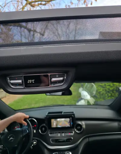 Mercedes-Benz V 300 d — Monospace 7 places premium, 4Matic fiable et spacieux — Miniatura 16