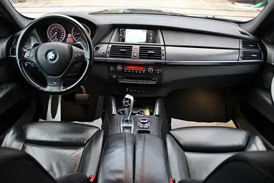 BMW X6 M50d Steptronic — SUV coupé puissant, 381 ch diesel et transmission automatique — Miniatur 11