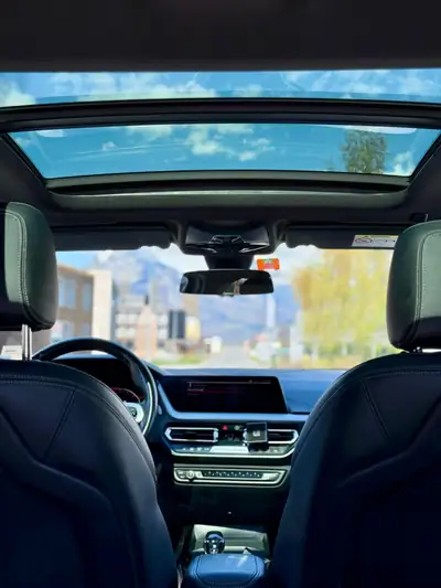 BMW 120d xDrive Steptronic M Sport — Berline diesel sportive, 63'000 km seulement — tableau de bord