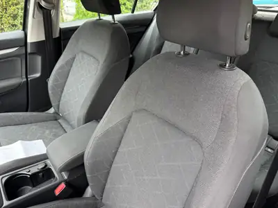 VW Golf 1.0 eTSI mHEV ACTLife — Hybride léger, 99'000 km, première main — Miniature 13