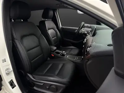 Mercedes-Benz B Electric Drive — Mobilité électrique compacte, entretien minimal — Miniature 9