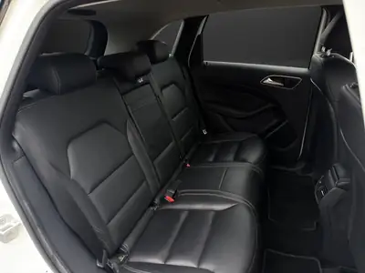 Mercedes-Benz B Electric Drive — Mobilité électrique compacte, entretien minimal — Miniature 13
