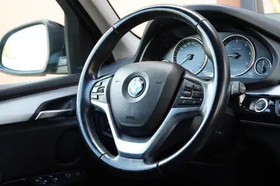 BMW X5 xDrive 25d — SUV premium diesel, intérieur cuir, équipements haut de gamme — Miniature 12