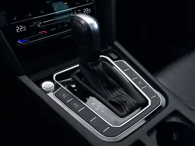 VW Passat Variant 2.0 TSI Elegance 4Motion — Monospace premium, 60 400 km, tout équipé — Miniature 20