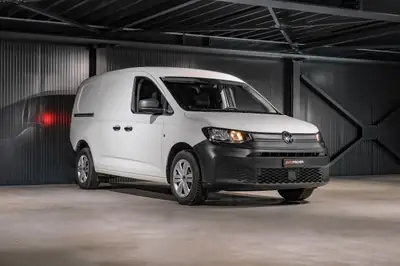 VW Caddy Cargo 2.0 TDI Maxi — Utilitaire fiable, faible kilométrage et garantie constructeur — dashboard