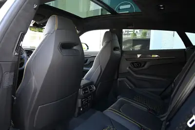 Lamborghini Urus S E-Gear — SUV haute performance 666 ch, couleur exclusive Verde Turbine — Thumbnail 12