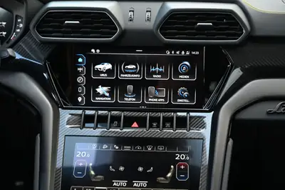 Lamborghini Urus S E-Gear — SUV haute performance 666 ch, couleur exclusive Verde Turbine — Thumbnail 19