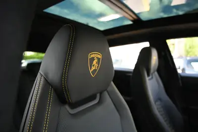 Lamborghini Urus S E-Gear — SUV haute performance 666 ch, couleur exclusive Verde Turbine — Thumbnail 25