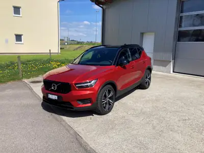 Volvo XC40 T5 Twin Engine R-Design — SUV hybride rechargeable, 83 000 km — arrière