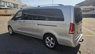Mercedes-Benz V 300 d Extralang Swiss Edition — Monospace premium 4Matic, entretien impeccable — Detail