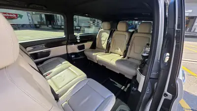 Mercedes-Benz V 300 d Extralang Swiss Edition — Monospace premium 4Matic, entretien impeccable — Miniatur 7