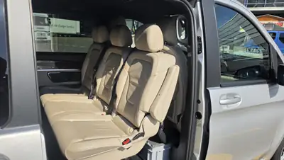 Mercedes-Benz V 300 d Extralang Swiss Edition — Monospace premium 4Matic, entretien impeccable — Miniatur 9