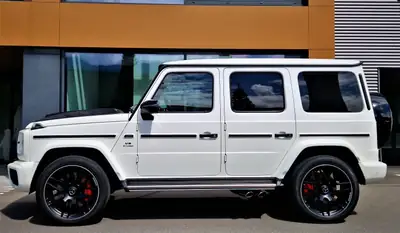 Mercedes-Benz G 63 AMG — SUV légendaire 584 ch, entretien gratuit inclus — Thumbnail 8