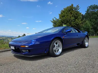 Lotus Esprit S4s 1995 — Le chef-d'œuvre des années 90, seulement 11'700 km — vue extérieure