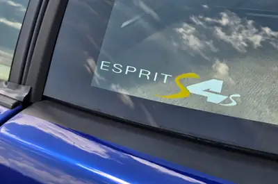 Lotus Esprit S4s 1995 — Le chef-d'œuvre des années 90, seulement 11'700 km — tableau de bord