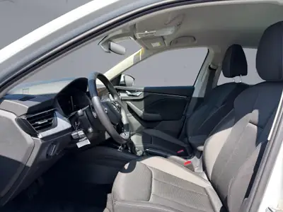 Skoda Kamiq 1.0 TSI Tour DSG — Citadin malin, consommation économique — Miniature 9