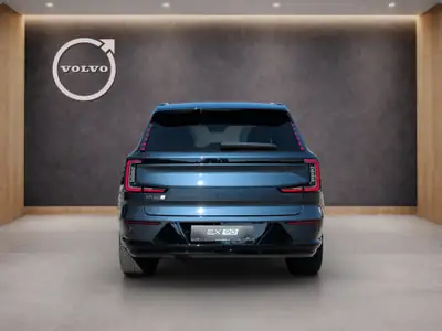 Volvo EX90 Twin Performance Ultra AWD — SUV électrique 7 places, 516 ch, quasi neuf — intérieur