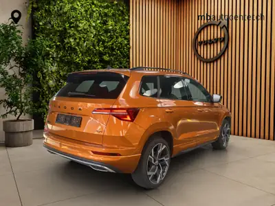 Skoda Karoq 2.0 TSI SportLine 4x4 — SUV polyvalent, moteur 190 ch et transmission DSG — cruscotto