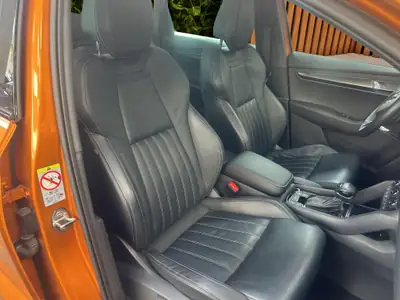 Skoda Karoq 2.0 TSI SportLine 4x4 — SUV polyvalent, moteur 190 ch et transmission DSG — Miniatura 16