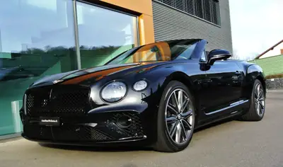 Bentley Continental GTC 4.0 V8 S 2024 — Cabriolet de luxe, 19 900 km seulement — Thumbnail 8