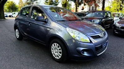 Hyundai i20 1.2 Comfort — Citadine fiable, 34'000 km seulement — côté
