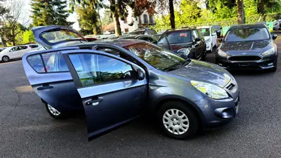 Hyundai i20 1.2 Comfort — Citadine fiable, 34'000 km seulement — Miniature 13